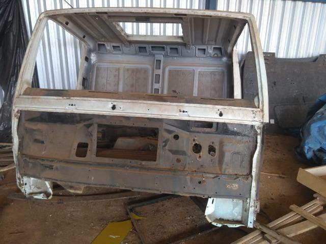 Cabine caminhão Ford