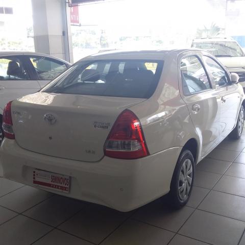 TOYOTA ETIOS 2017/2018 1.5 X SEDAN 16V FLEX 4P MANUAL - Foto 3