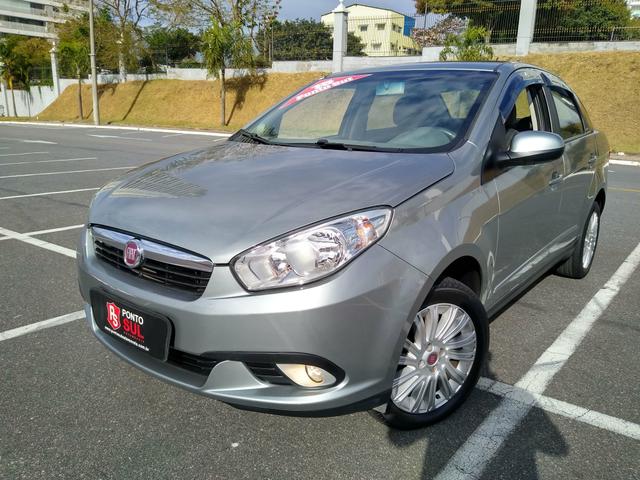 ® Fiat Gran Siena Essence 1.6 2014/2015 (Flex)(Mec) Baixo Km + Excelente Estado