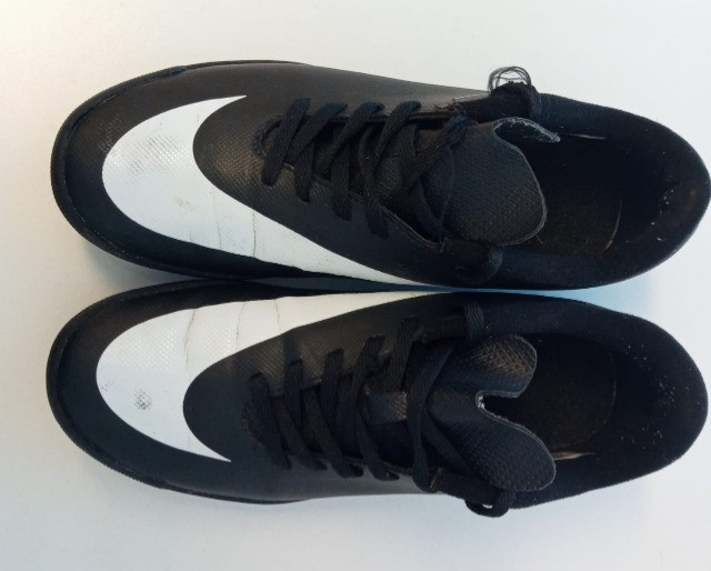 chuteira society nike 37