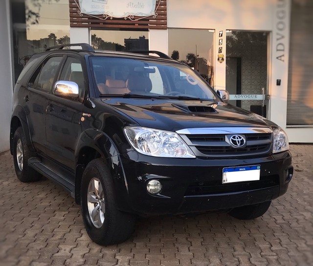 HILUX SW4
