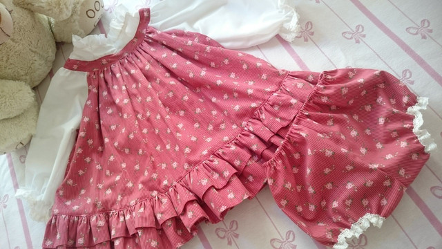 Vestido PARA boneca antiga Amiguinha FEITO  - Foto 2