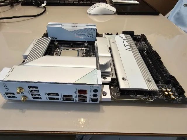 Kit Processador Intel Core i9 13900k + Placa Mãe Aero G Z790 Gigabyte + 32gb Ddr5 6400mhz - Foto 4