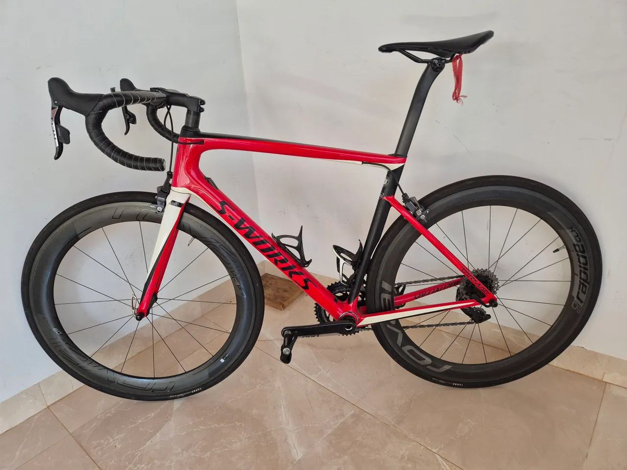 Bicicleta de estrada Specialized S-Works Tarmac SL6 2019 Tam 56 Sram Red 12v