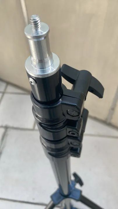 Tripé iluminação até 3 mts . - Foto 2