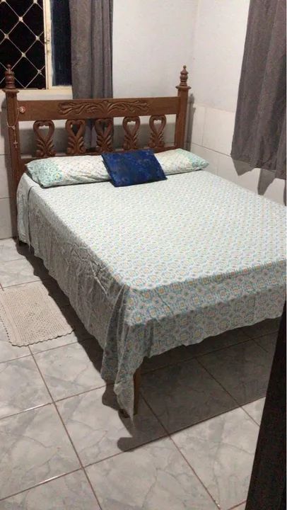 Vende-se Cama com colchão! 