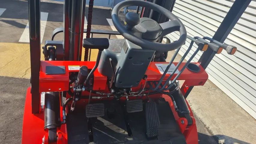 Empilhadeira Nova 2,5ton Diesel Duplex 3,70mts com deslocador - 5x S/ Juros !! - Foto 3