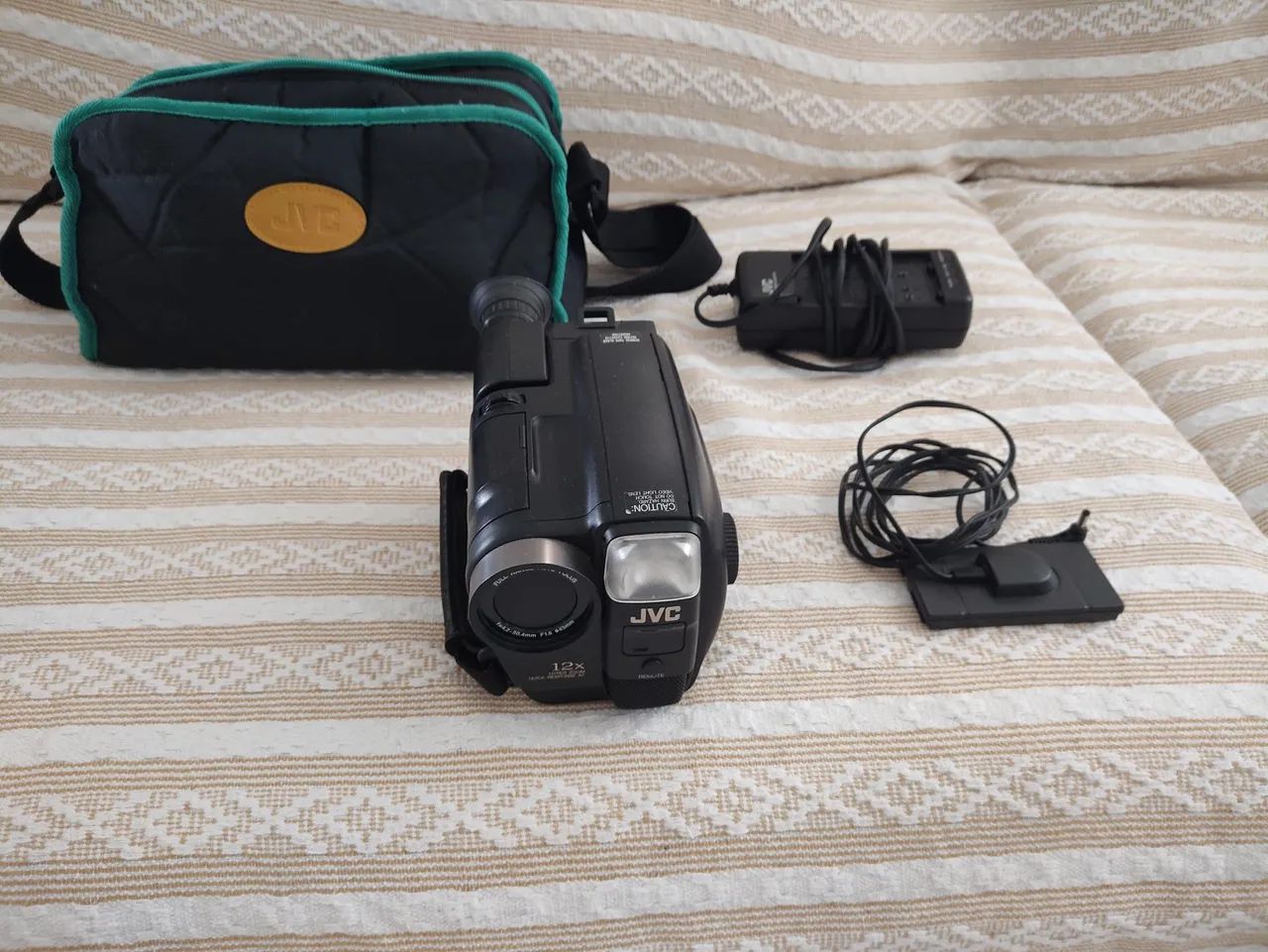 JVC CAMCORDER64520774766723120