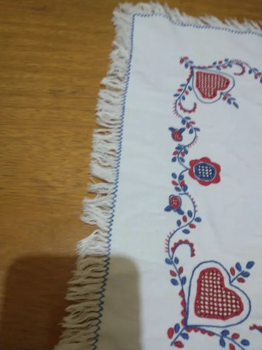 Toalha de mesa e porta copo - Foto 5