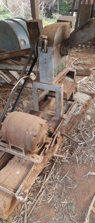 Ensiladeira Bom estado