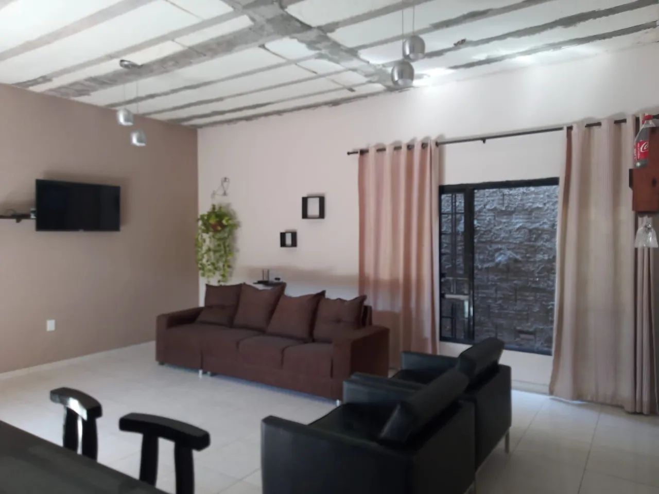 Vendo casa quitada e escriturada - Aberta pra negociação