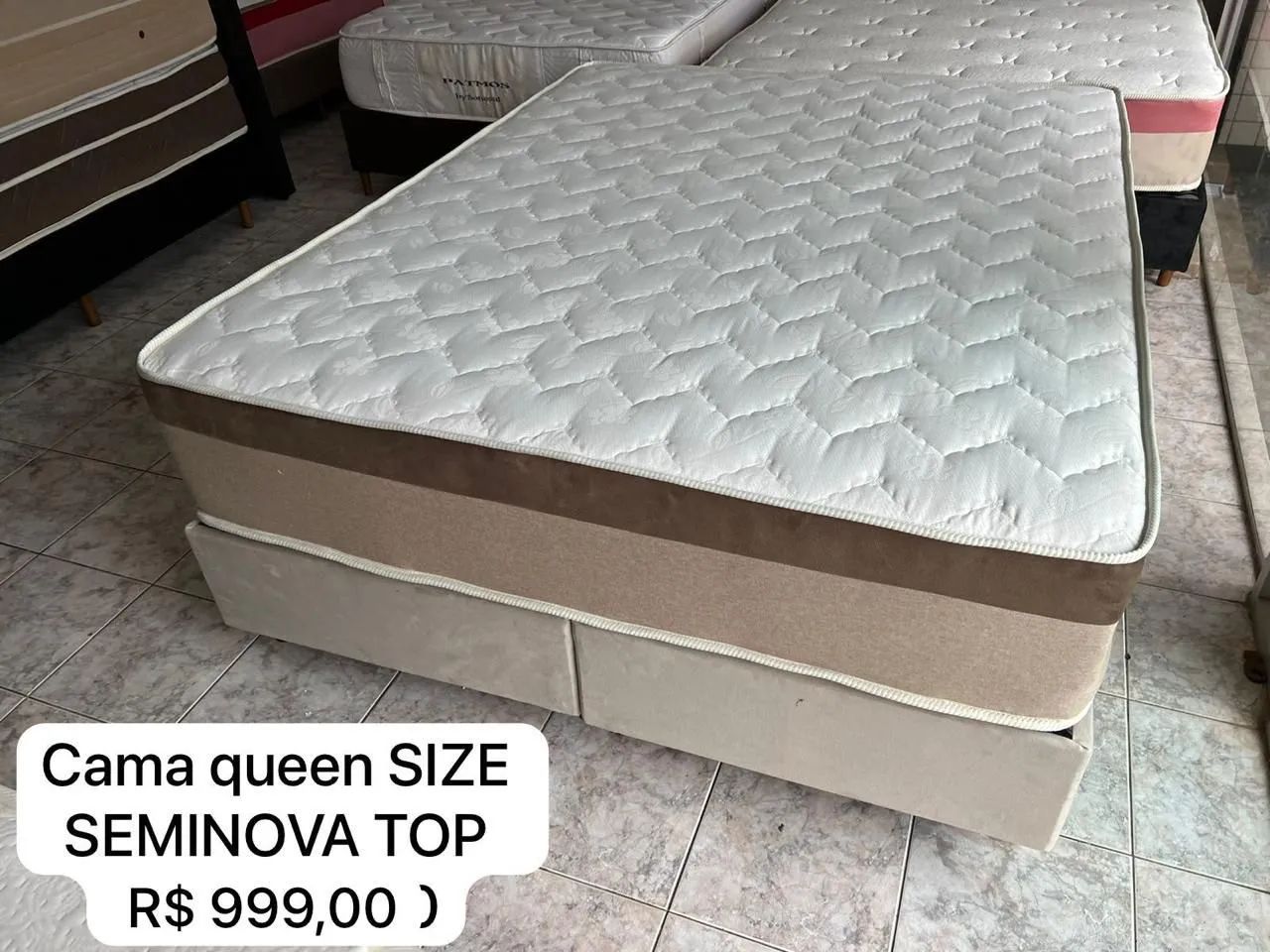 Cama Queen Size Semi-Nova Top