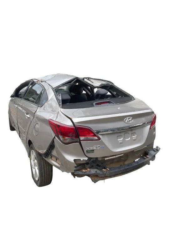 HYUNDAI HB20S 1.6M COMF 2015 2016 sucata somente para retirada de peças 