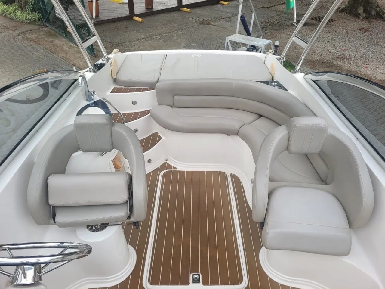 Vendo lancha FS 230 com banheiro  - Foto 5