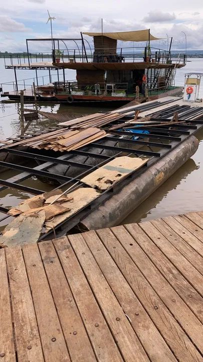 Vendo Estrutura com Motor para Flutuante. - Foto 2