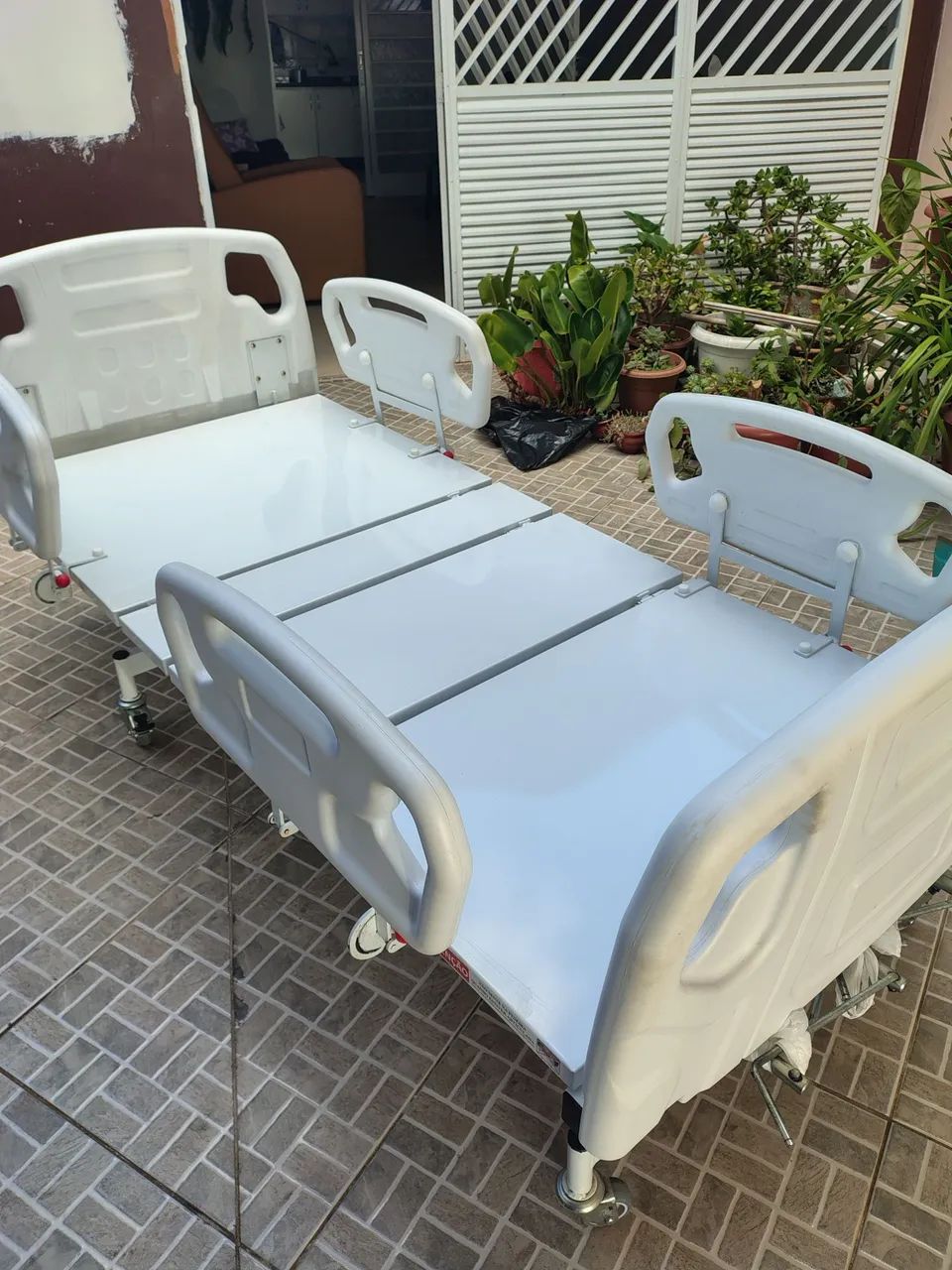 Cama hospitalar manual c/elevação total entrego  - Foto 3