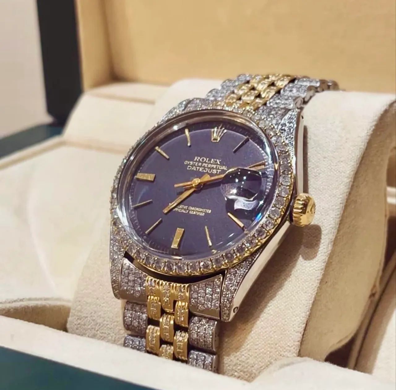 Rolex Vintage Customizado com Diamantes 