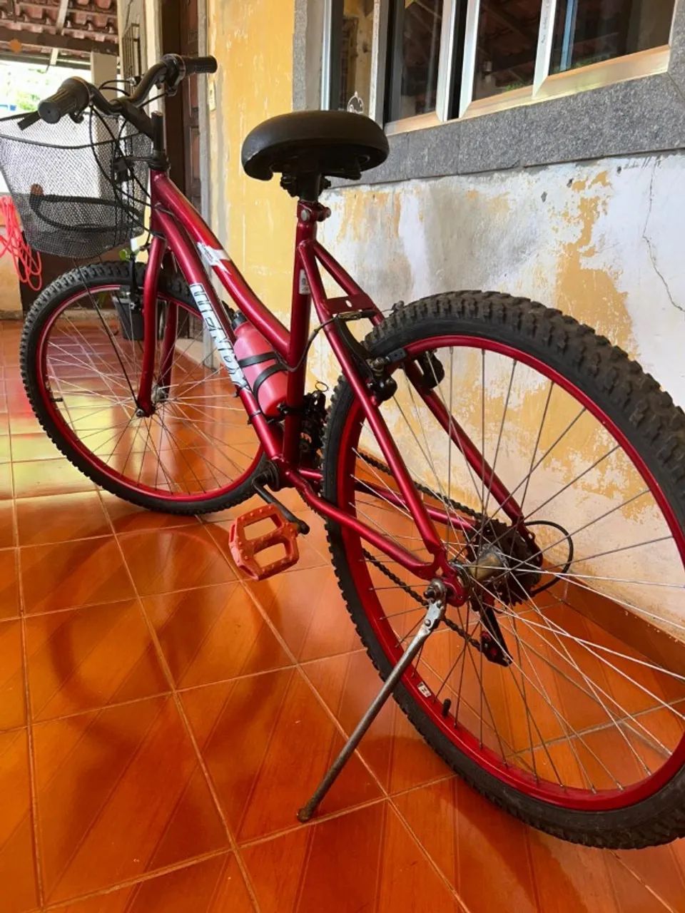 Bicicleta Wendy vermelha - Foto 2