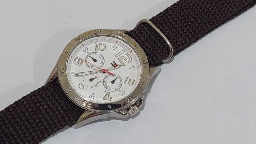 RELÓGIO 43MM  TOMMY H. !!!!  