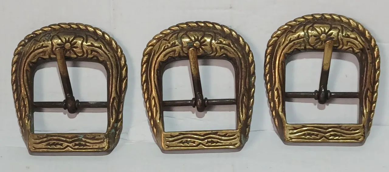 Kit com 3 fivelas de metal  - Foto 3