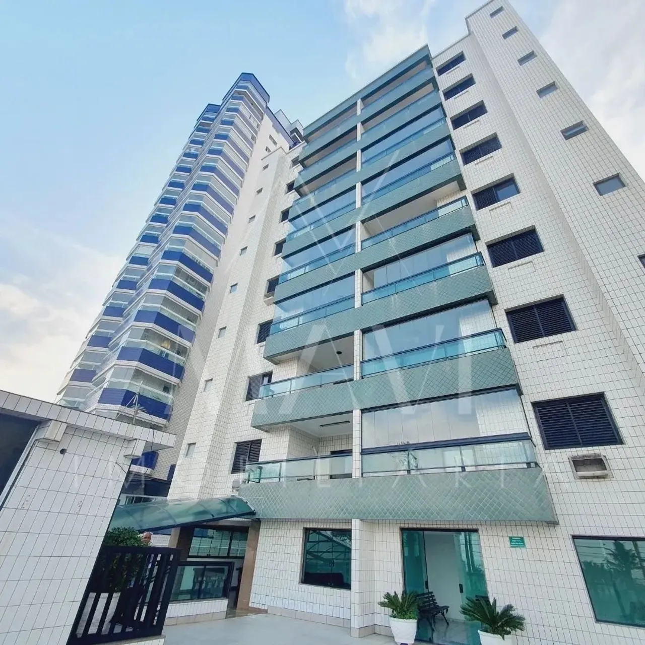 Apartamento frente mar com 2 suites em Guilhermina, Praia Grande/SP