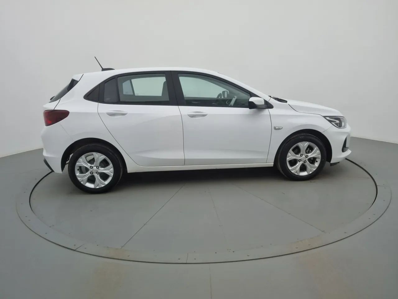 Chevrolet Onix 2023 1.0 turbo flex ltz manual - Foto 6