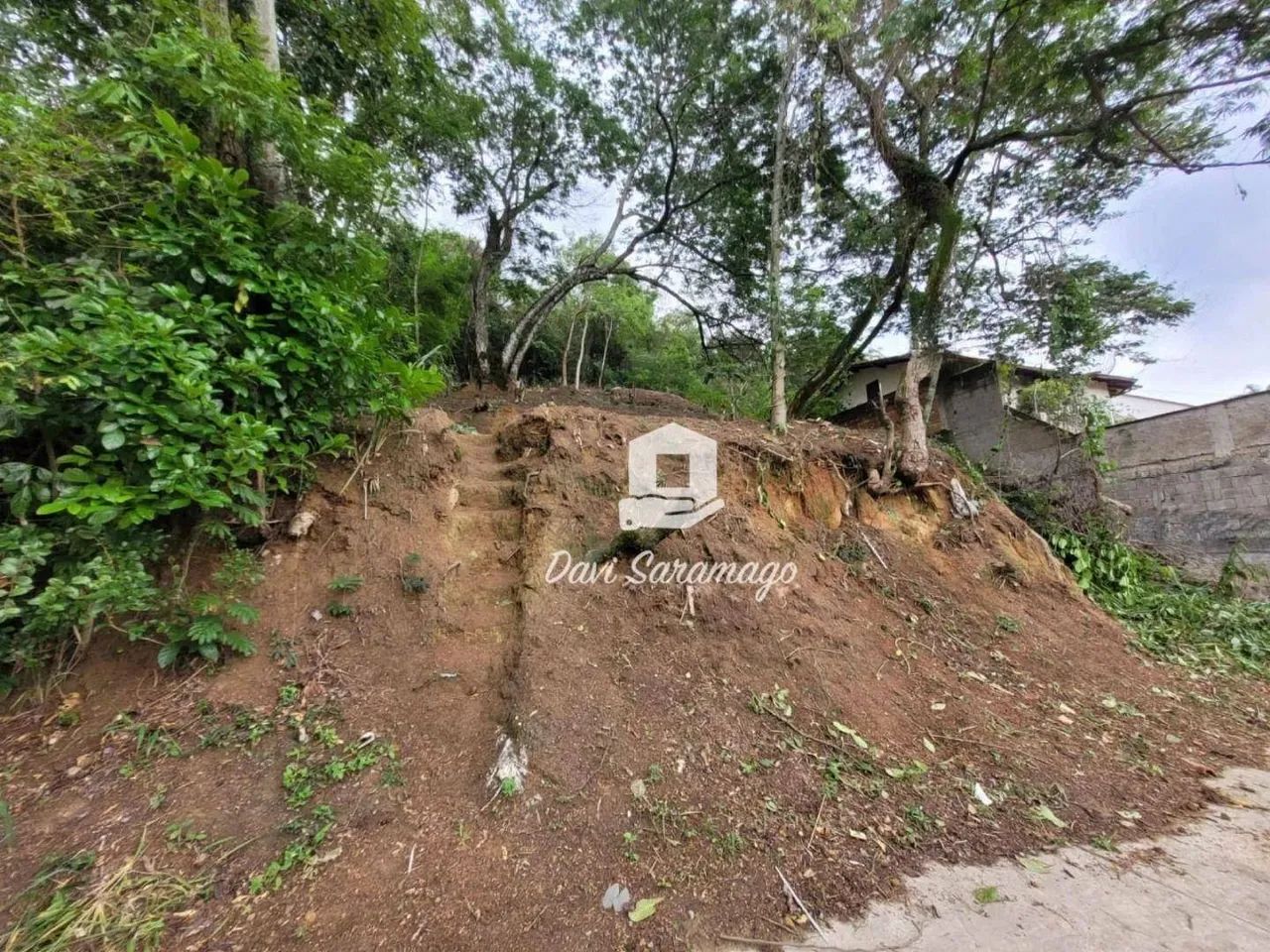 Venda Terreno 750m² - Foto 2