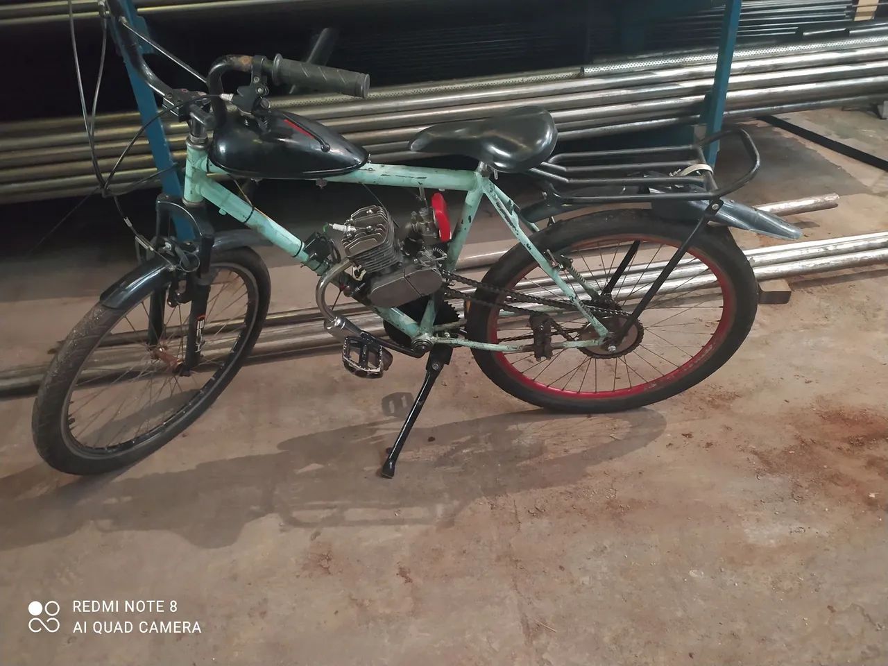 Bicicleta motorizada em ótimo estado