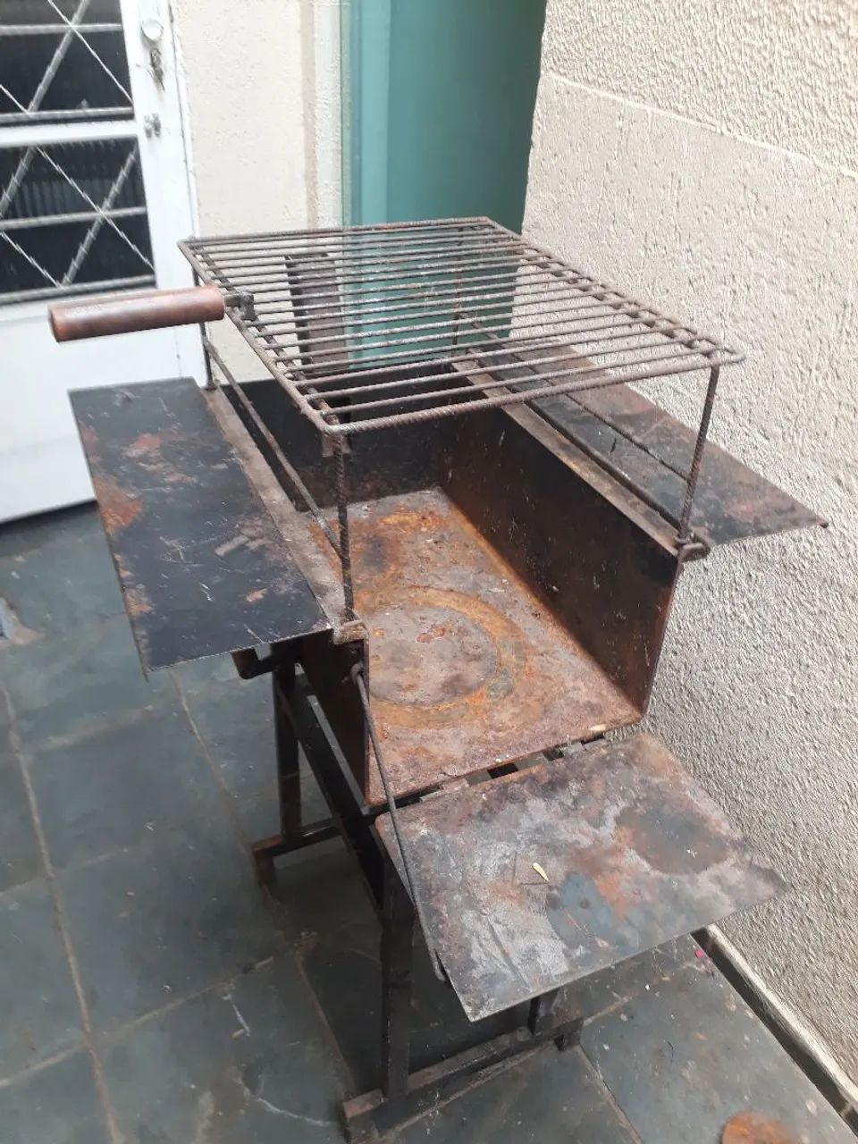 Fogão a lenha/churrasqueira portátil para camping  - Foto 2
