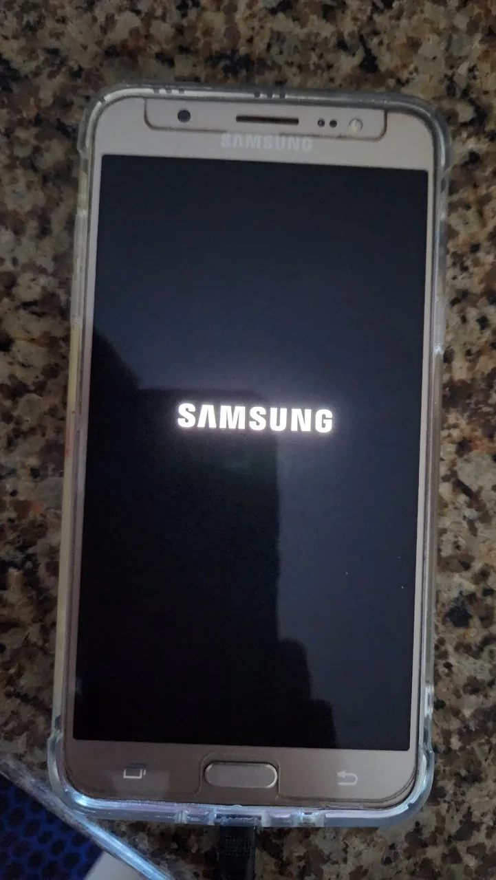 Samsung Galaxy J7 Metal Prta - Excelente estado