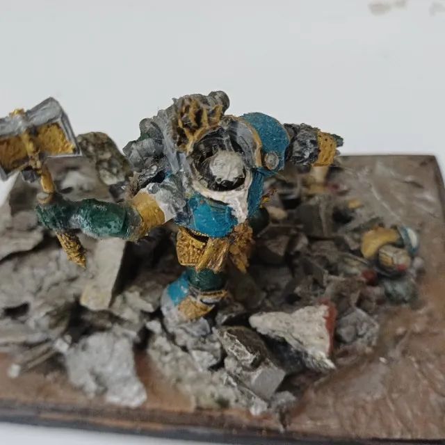 peça de diorama , figura espacial montada e pintada 