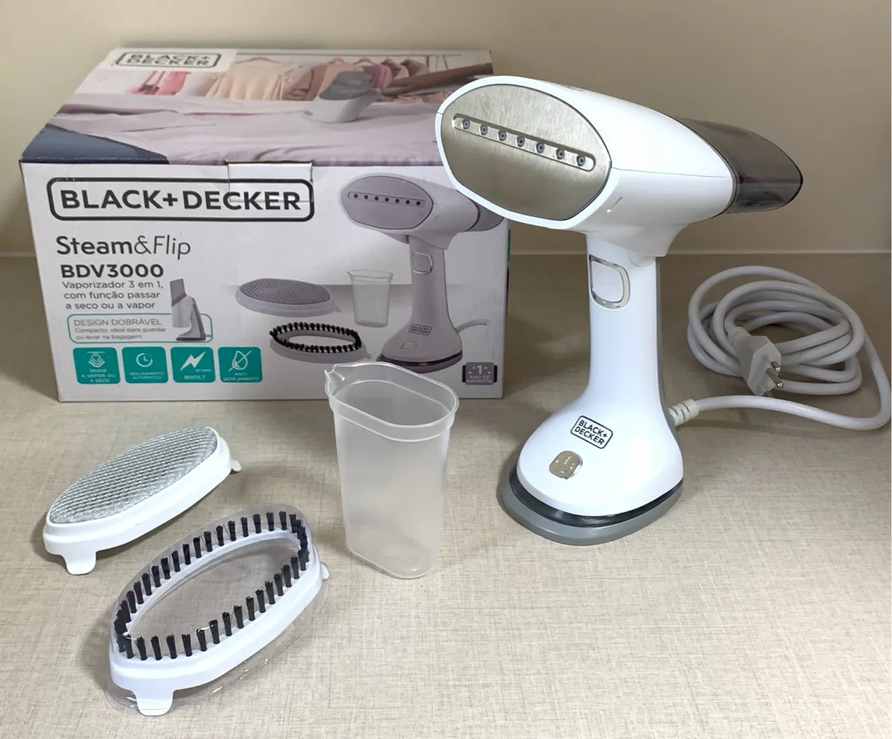 Vaporizador de Roupa Black+Decker, Ferro de passar vapor ou seco