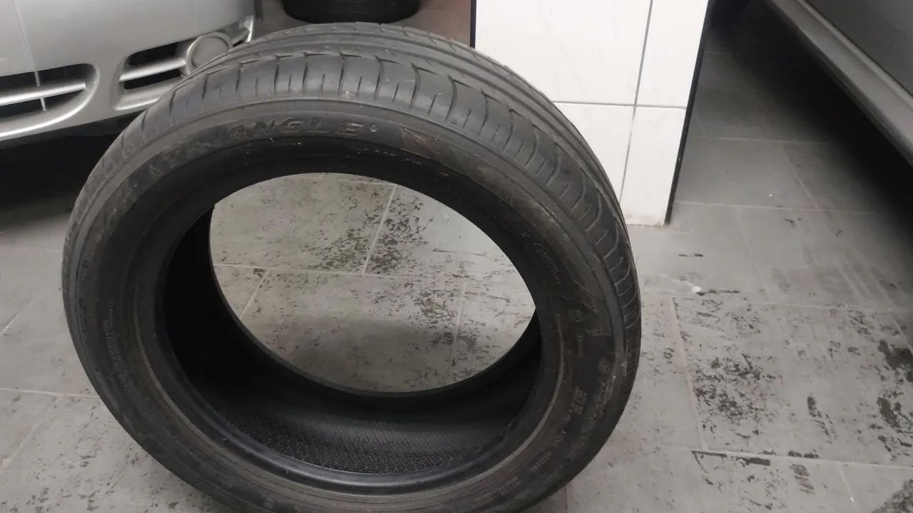 Pneu para carro 195 60 R 15 $ 700 os 4  - Foto 2