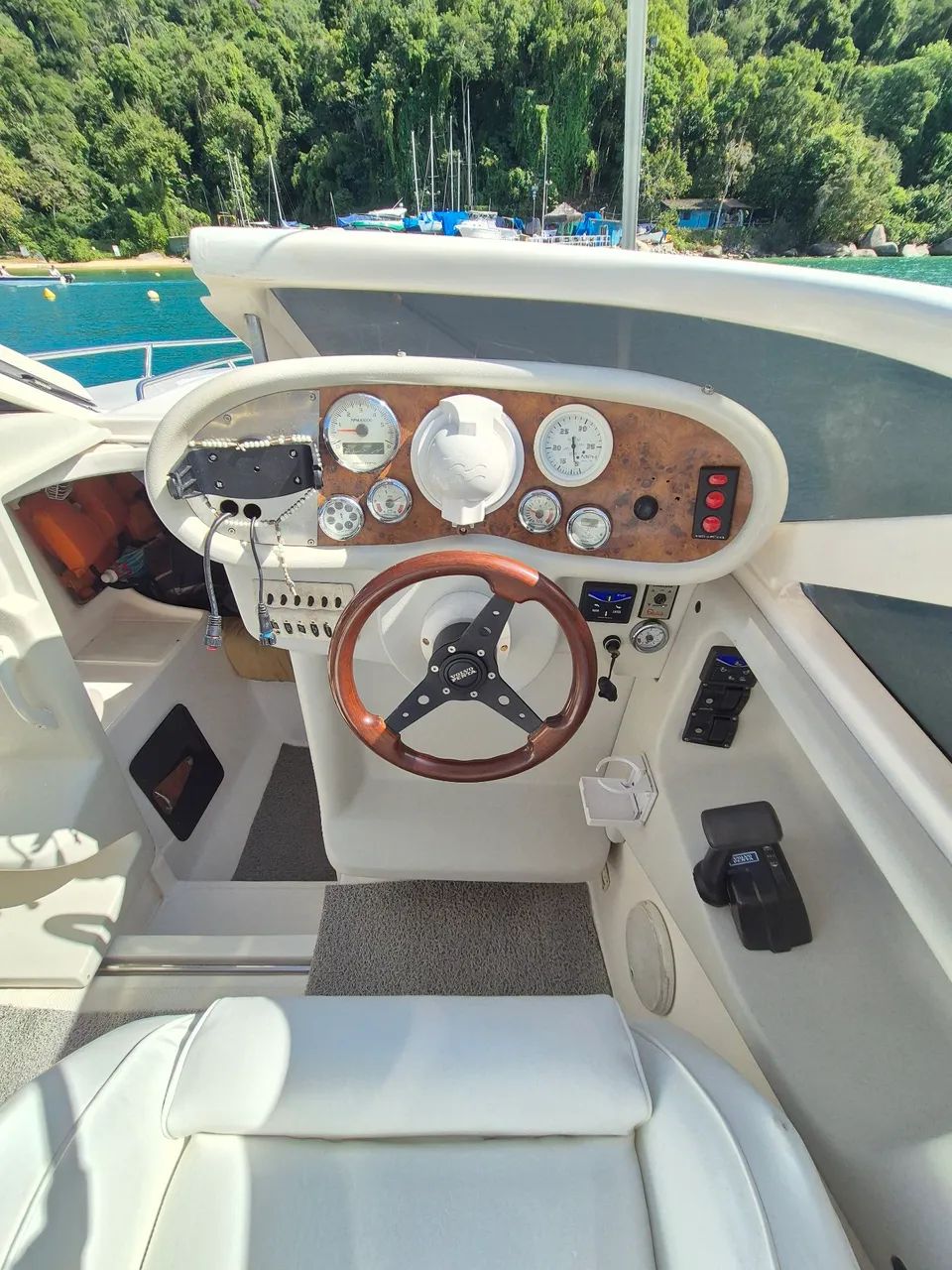 Lancha cabinada 30 pés  - Foto 10