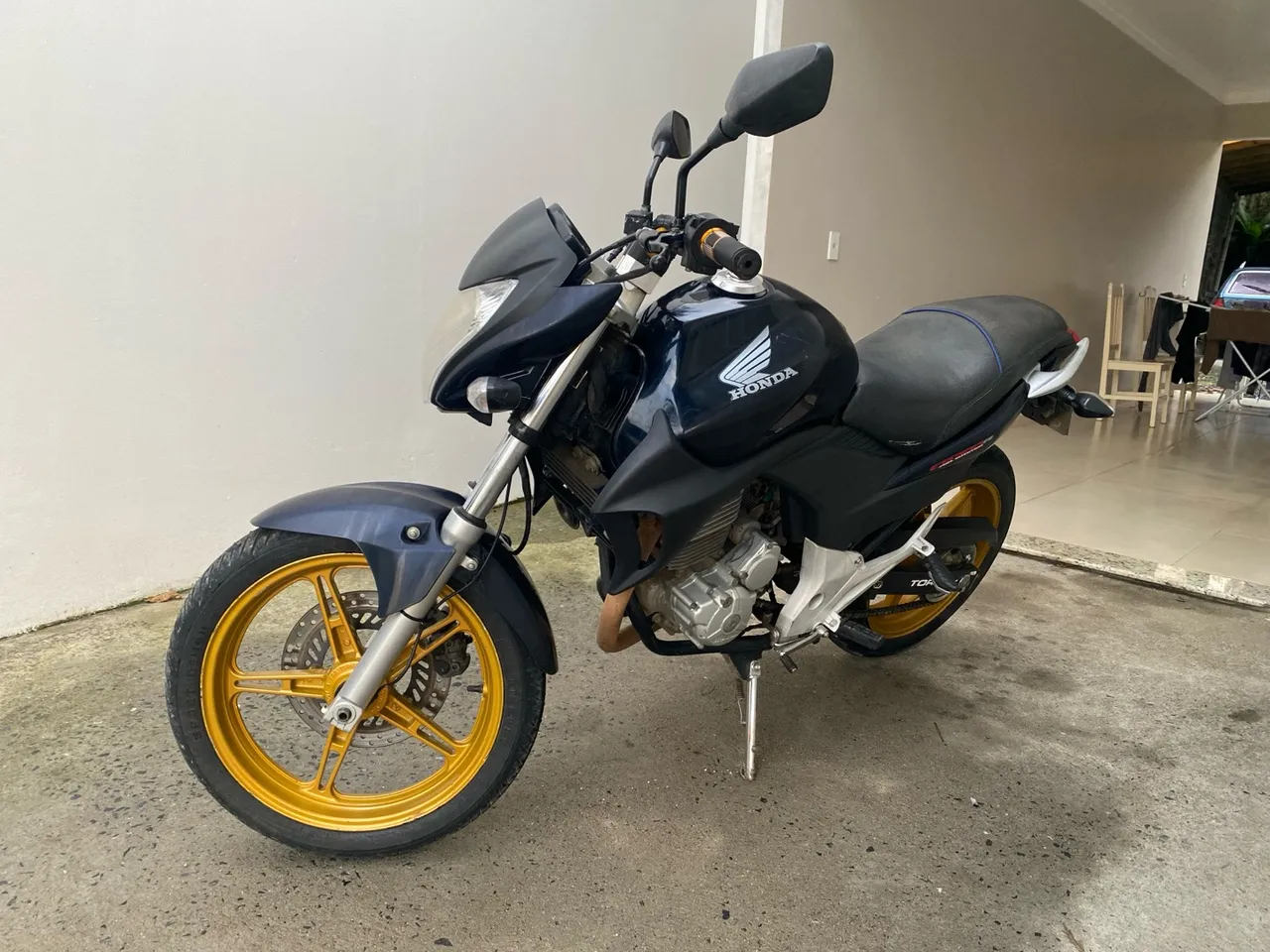 CB 300 abaixo da fipe