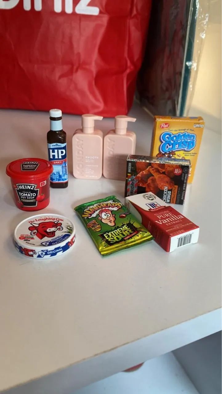 Miniaturas de produtos sortidos Mini Brands