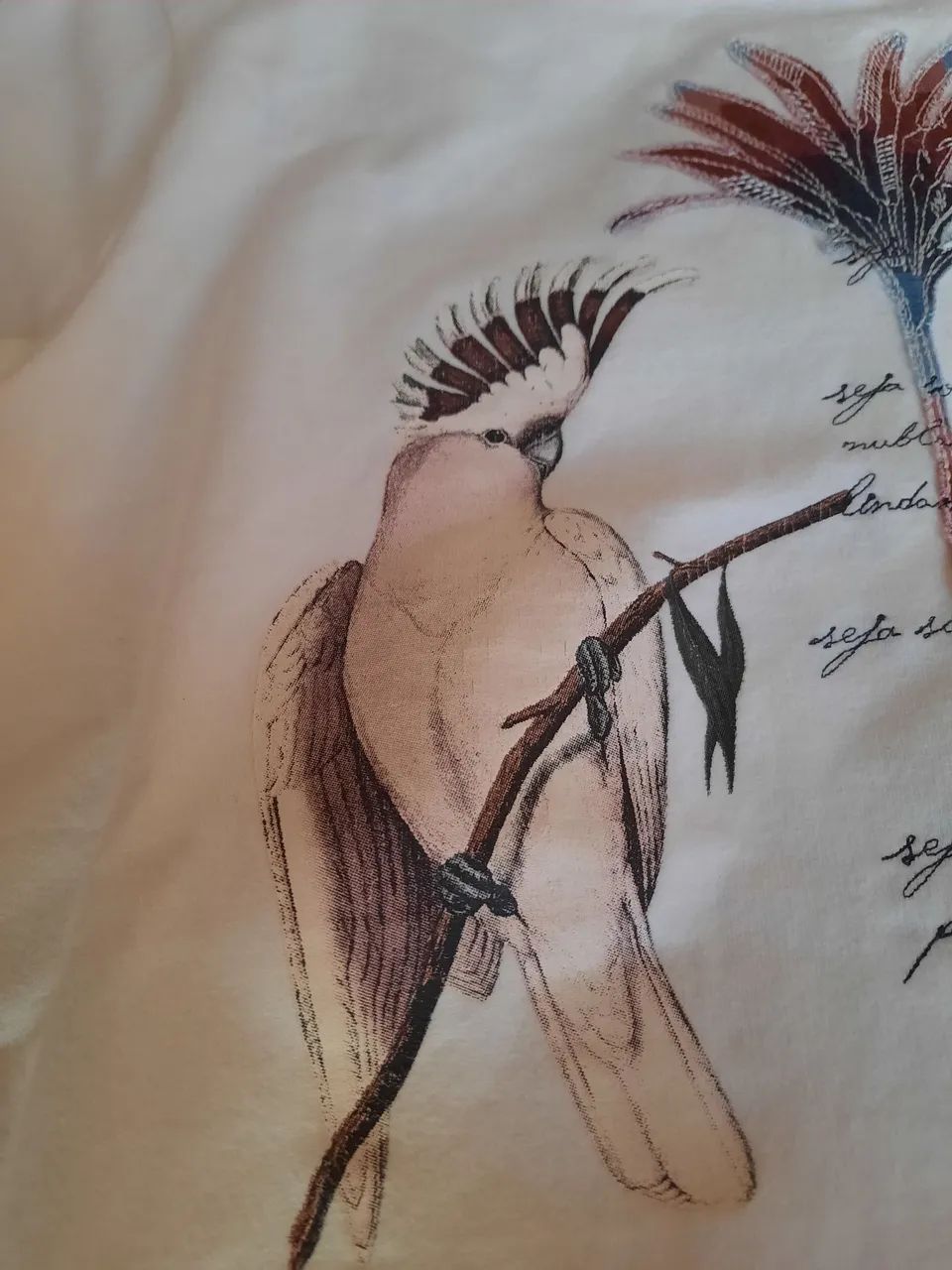 Blusa Manga Longa com Estampa Exclusiva - Foto 4