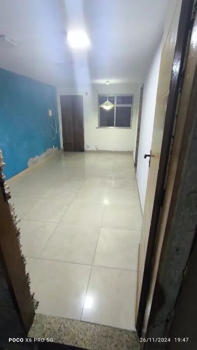 Bangu 2 quartos/ garagem Aceita Carta FGTS 