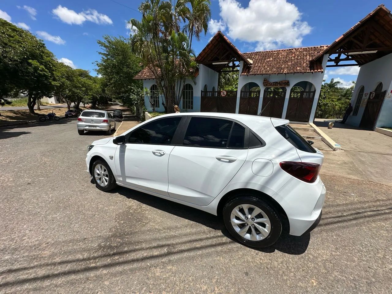 Onix 2023 Branco - Foto 2