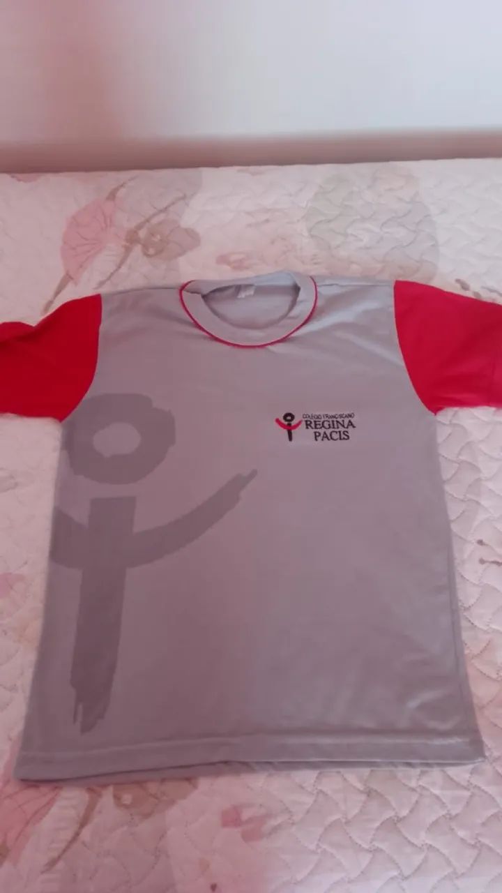 Vendo uniforme Colégio Regina Pacis