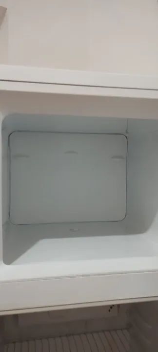 Vendo geladeira Eletrolux  - Foto 6