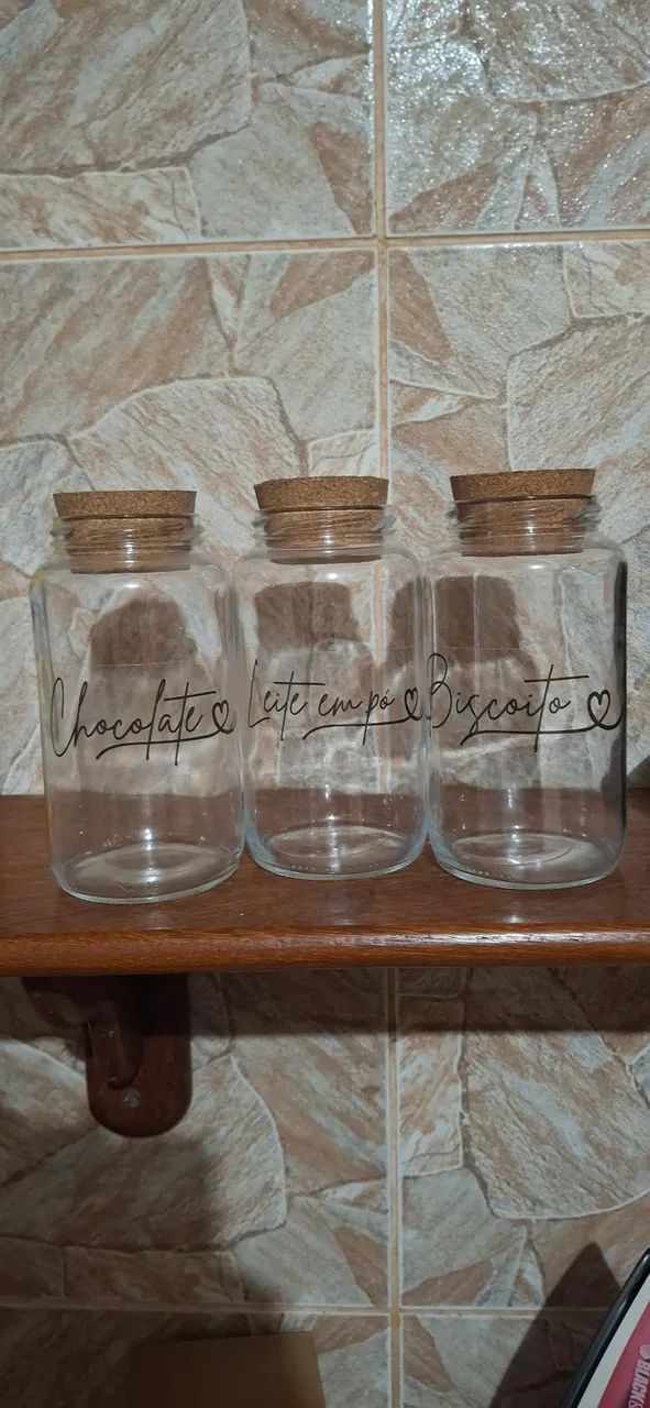 Potes de vidro com tampa de rolha