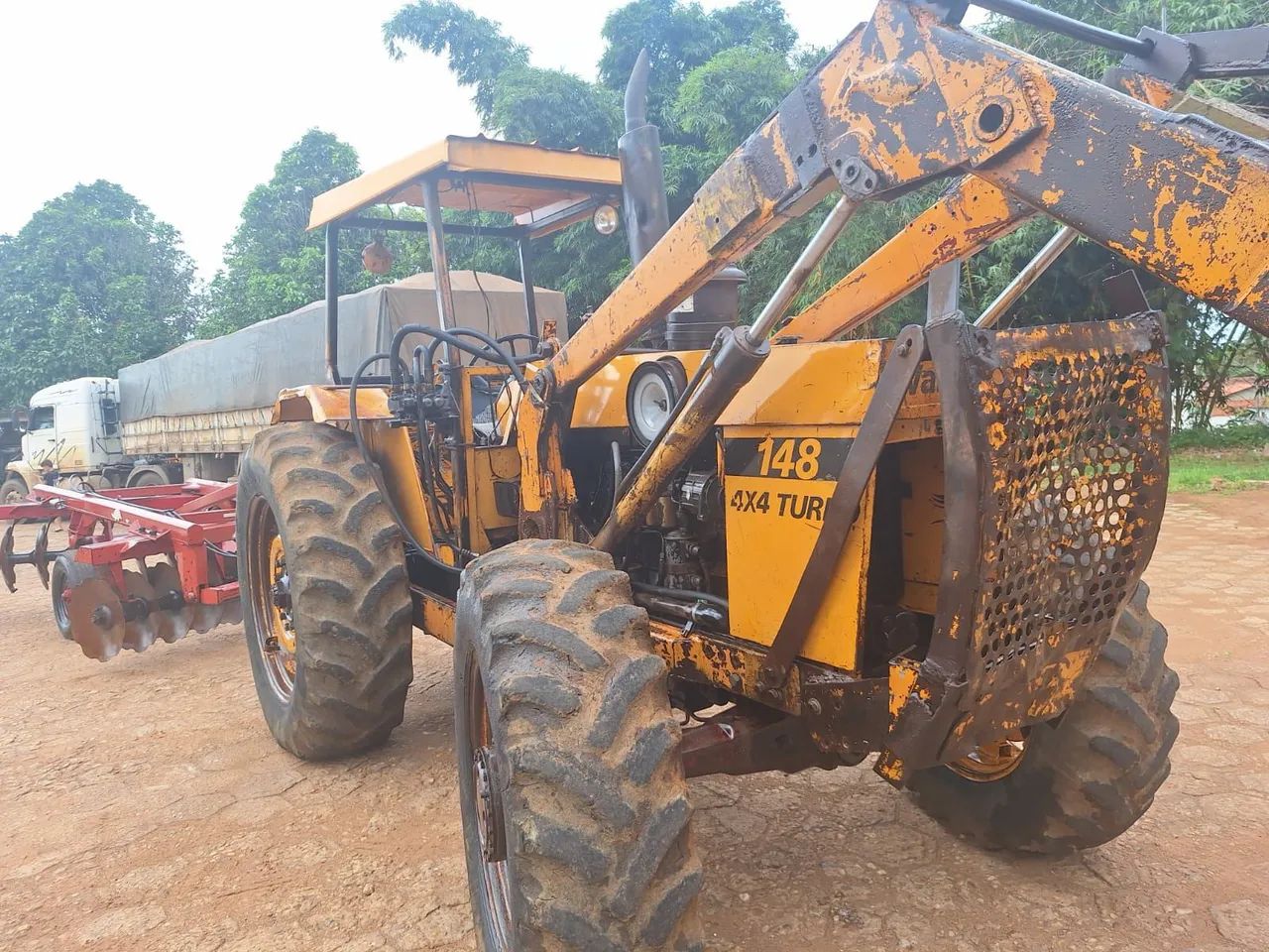 Valmet 148 com grade e lâmina  - Foto 4