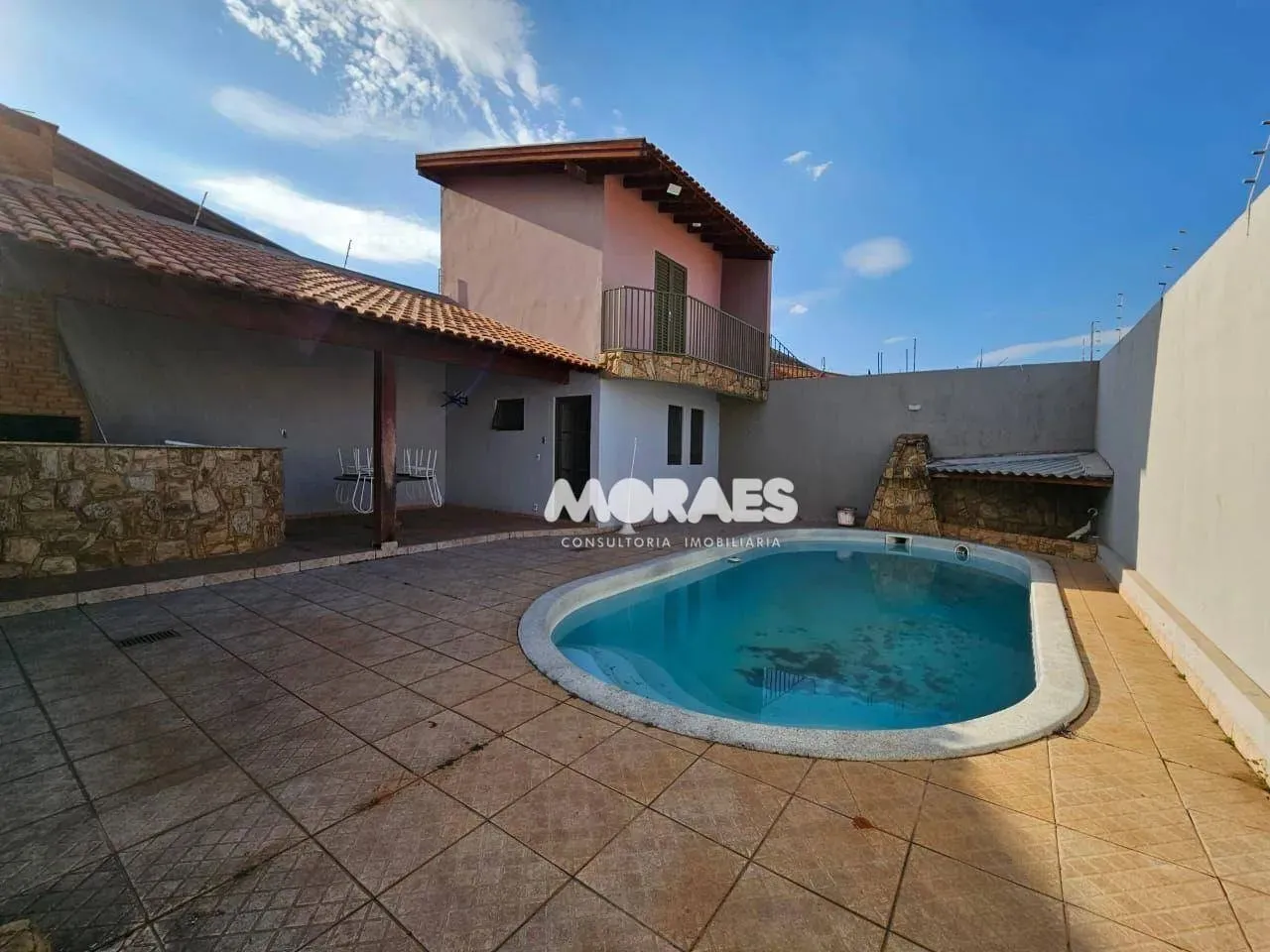 Sobrado com 3 quartos para alugar, 260 m² por R$ 4.500/mês - Jardim Aeroporto - Bauru/SP