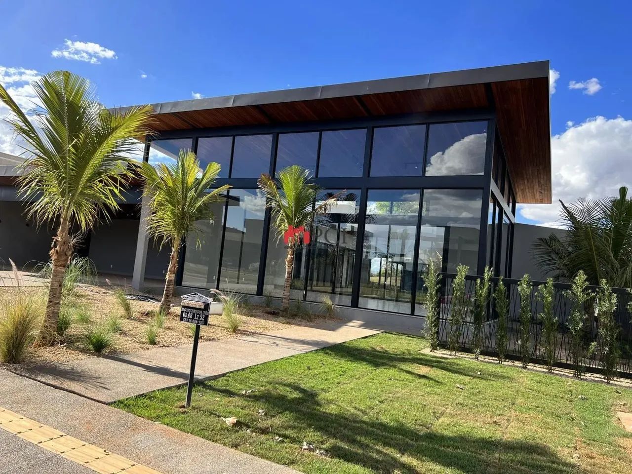 Casa de alto padrão no Portal do Sol Green com 4 suítes, piscina, ofurô e varanda gourmet - Foto 3