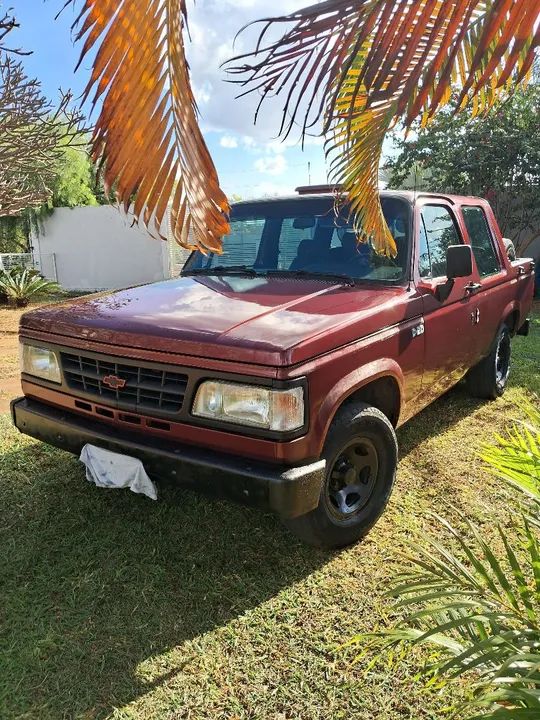 Caminhonete Chevrolet C-20, cabinada, gasolina e GNV - Foto 2