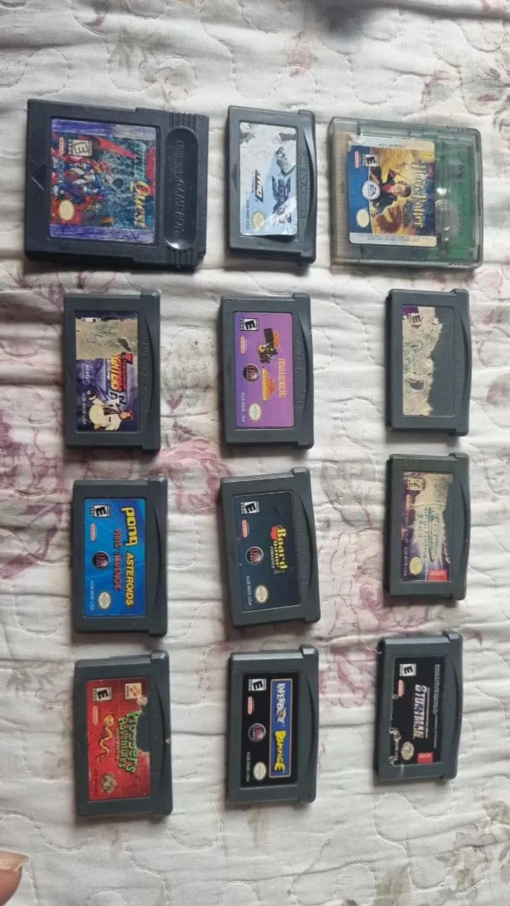 Lote de 12 jogos de Game Boy Advance (GBA)