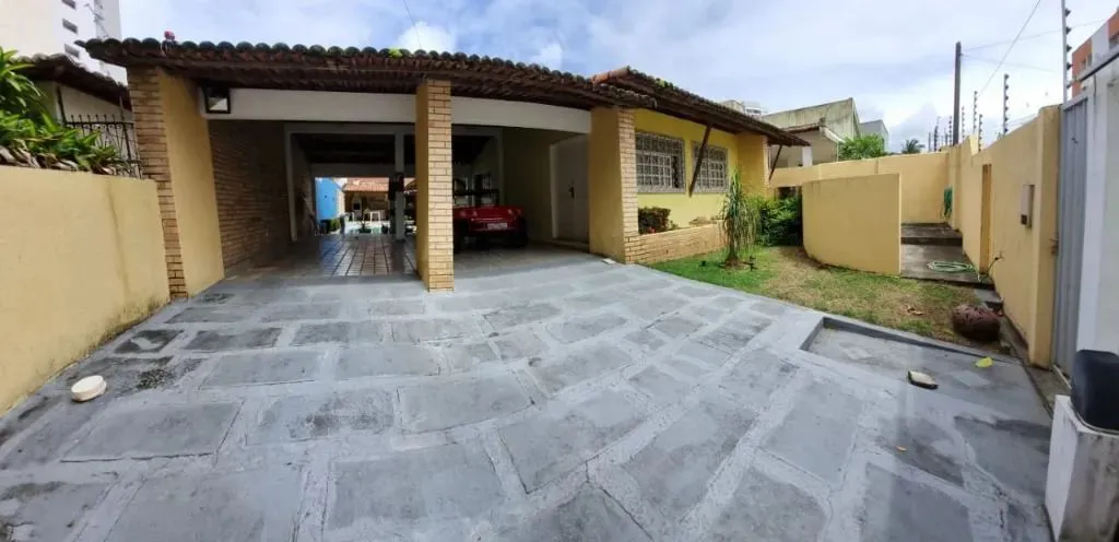 Casa com 3 dormitórios à venda, 275 m² por R$ 850.000,00 - Lagoa Nova - Natal/RN
