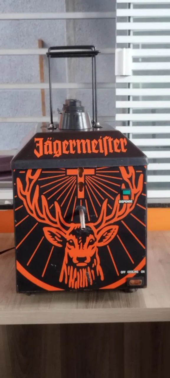 Máquina de Cerveja Jägermeister