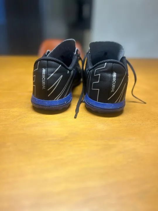 Chuteira Nike em Excelente Estado  - Foto 2
